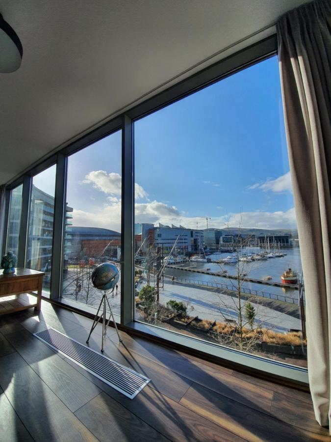 Apartment Luxury Marina Views At Titanic Quarter