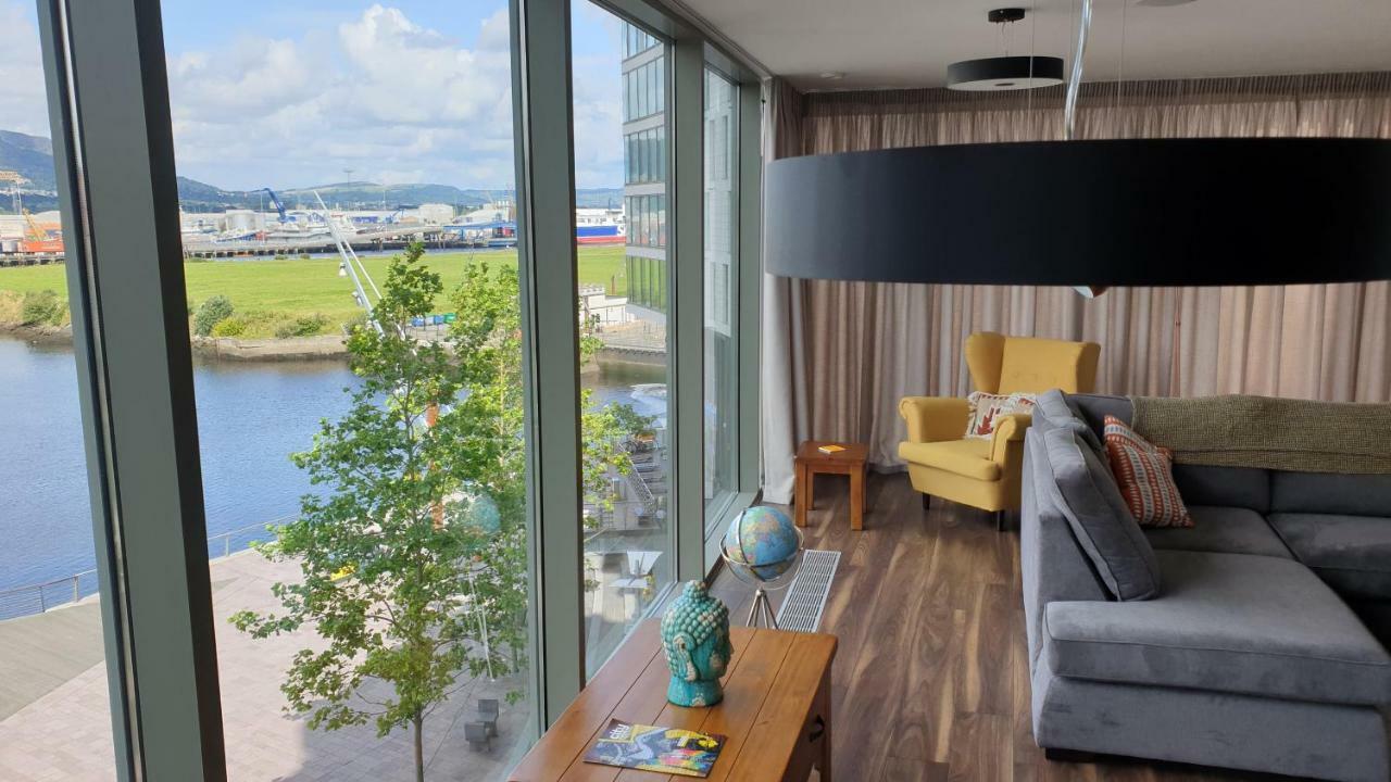 Apartment Luxury Marina Views At Titanic Quarter