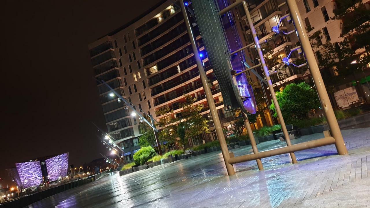 Apartment Luxury Marina Views At Titanic Quarter